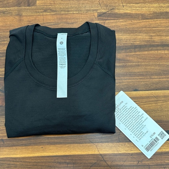 NWT - Lululemon Swiftly Tech long Sleeve T-shirt 2.0 in Black - Size 6 - Picture 1 of 8